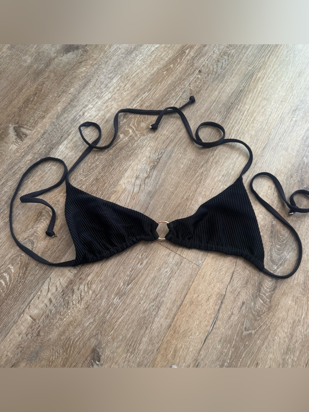 Frankies Bikinis Women's Small Black Ribbed Bikini Top Rose Gold Center O Ring S